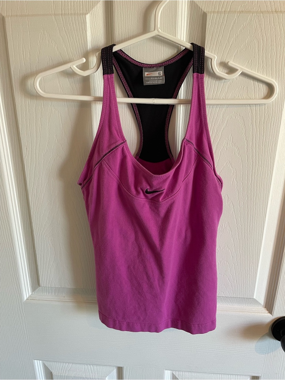 Nike Women’s Small Pink Racerback Tank Top